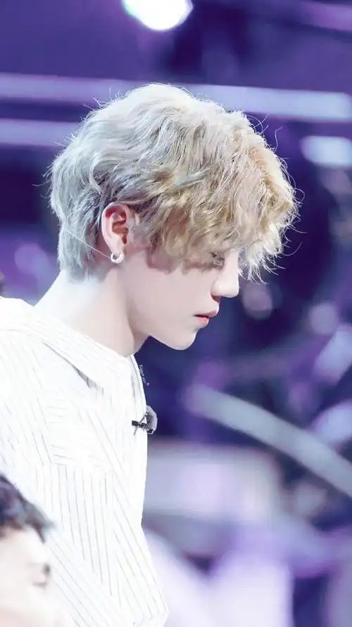 卢昱晓回应追鹿晗吴世勋