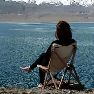 海边的女生头像给人一种清爽的感觉,温柔又很好看的夏季头像换上给