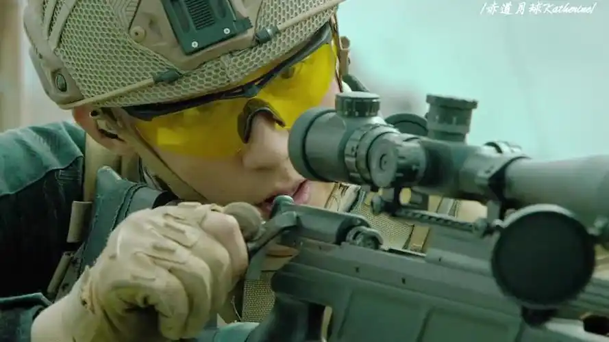 【黄景瑜】帅气军装混剪 碾压小鲜肉