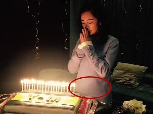 杨幂刘恺威秀恩爱 杨幂疑似怀二胎