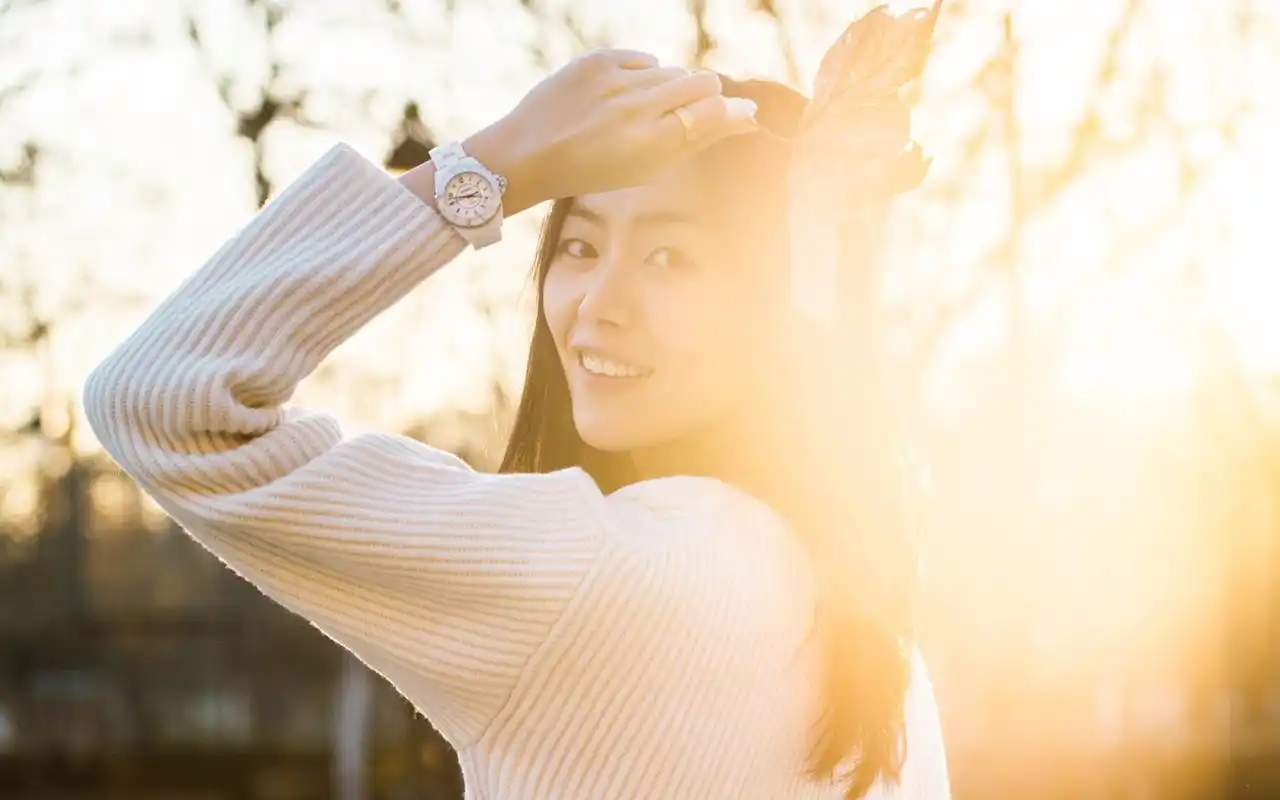 大表姐刘雯冬日唯美治愈写真图片桌面壁纸高清大图预览1920x1200_大陆