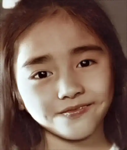 黎姿 1971年朱茵真是从小美到大,我觉得她最适合回答网上那个"从小到