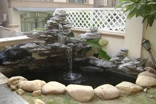 家庭假山鱼池三