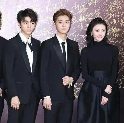 王俊凯鹿晗同台 谁谎报身高 网友:不再是迷