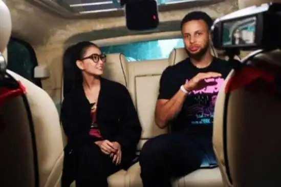 昆凌与库里合影难道不担心周杰伦吃醋吗