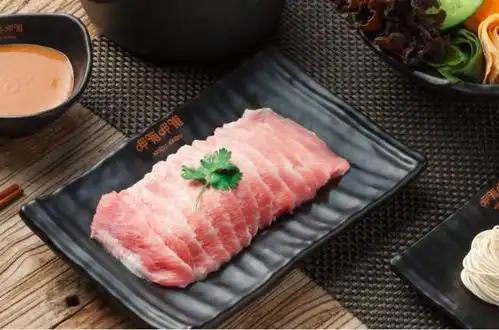 这块肉就是——松板肉!