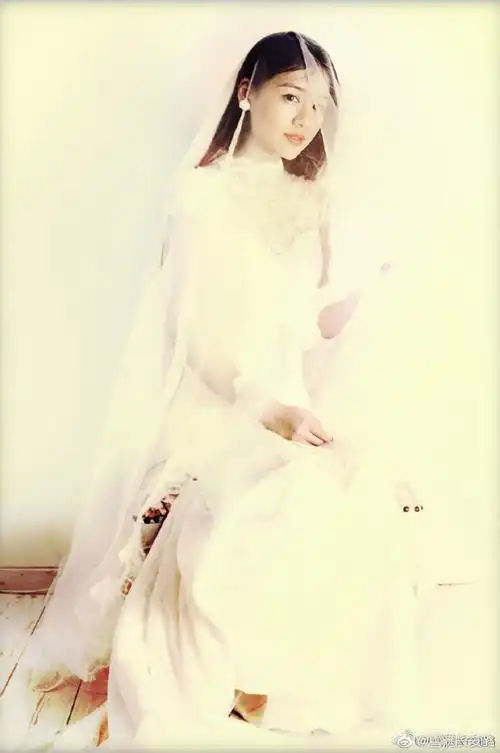 关于马思纯的婚纱