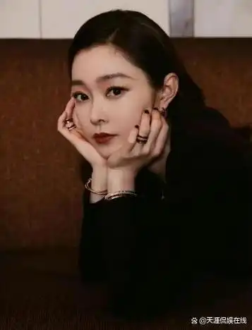 宋轶旗袍秀惊艳四座a4腰似刀翘臀迷人魂谁看了不心动