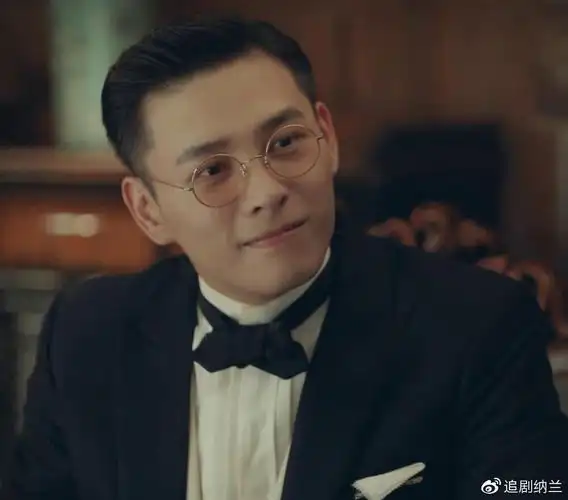 暗恋佘诗曼,出演《烈火军校》中的霸道总裁,演技好却始终不火!