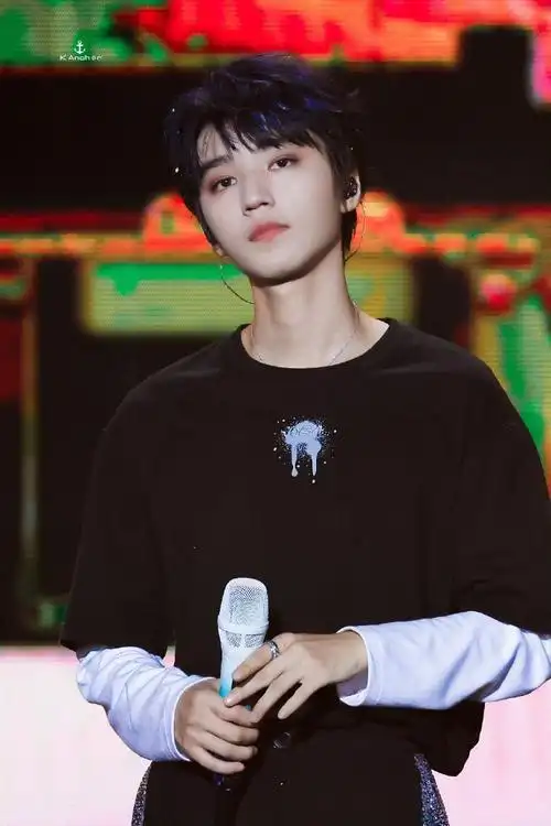 #王俊凯站姐好牛#