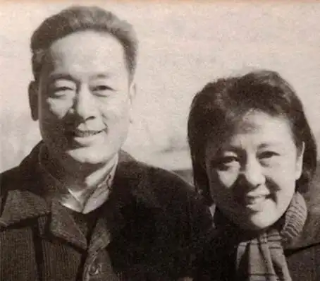 老戏骨庞学勤:与王心刚齐名,照顾病妻45年,80岁娶妻子闺蜜