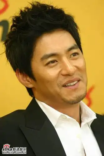 图文:韩国明星朱镇模曾在《武士》中和章子怡合作