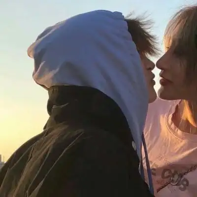 qq情侣头像双人高清甜蜜图片