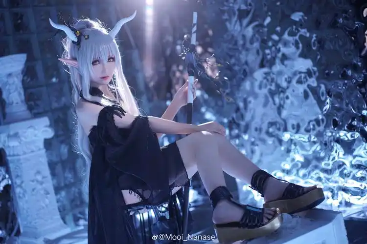 美少女cos〕明日方舟 闪灵小姐姐美腿性感的静谧午夜