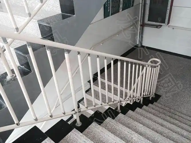 楼梯栏杆扶手|室内阳台护栏|飘窗护栏|北京树脂楼梯