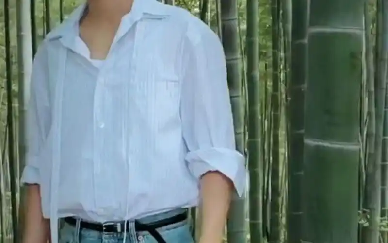 肖战竹林自拍高清视频你们还能找到比这个更完整更高清的吗