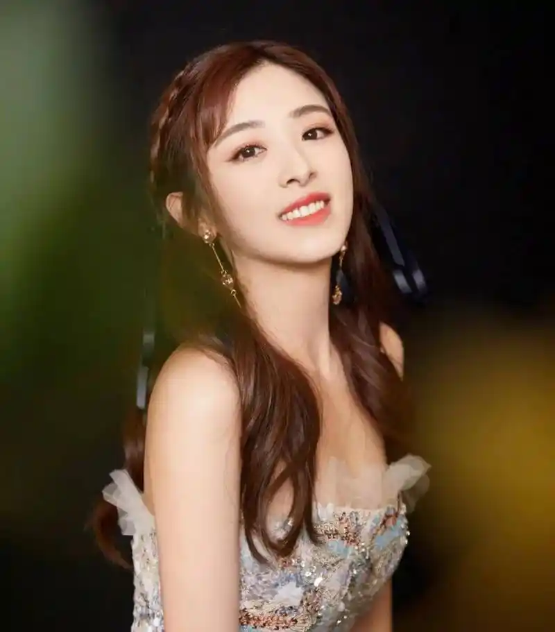 影视女星张含韵写真合集:甜美靓丽小公主