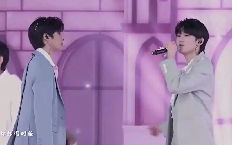 [时代少年团] 【刘耀文 宋亚轩】【神级双人舞台】_哔哩哔哩_bilibili