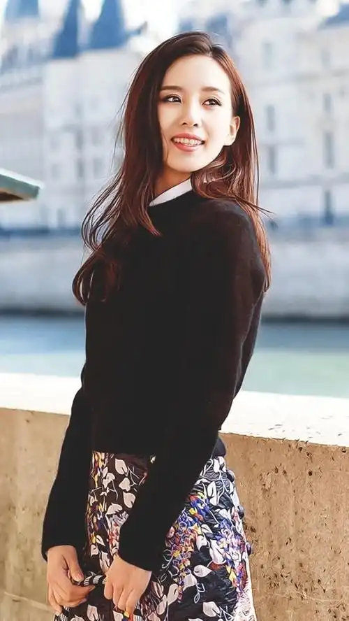 向来优雅的刘诗诗怎么变"假小子"了?