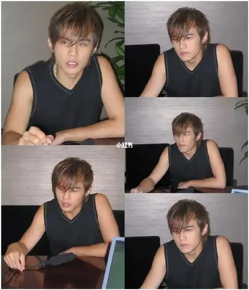 周杰伦2003年北京期待你演唱会新闻发布会