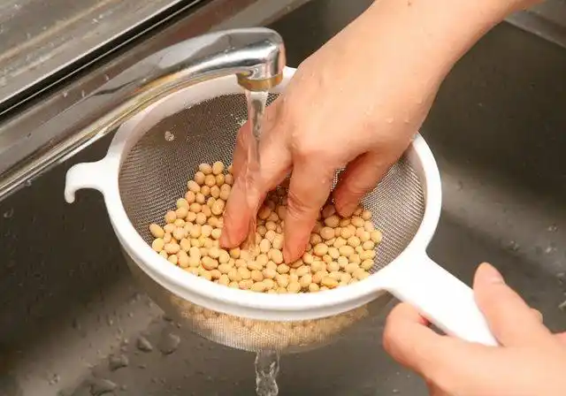 6个步骤就完成,自制豆浆让你喝得更健康!