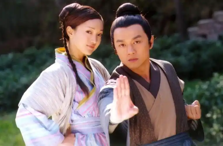 83黄日华版《射雕英雄传》,无法超越的除了剧集,还有主题曲