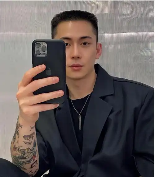 原创2021极具人气的8种男士发型帅气有型不落伍适合大多数男士