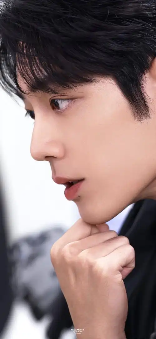 肖战#xz#肖战真力时品牌代言人##肖战直播出图#    壁纸|帅且