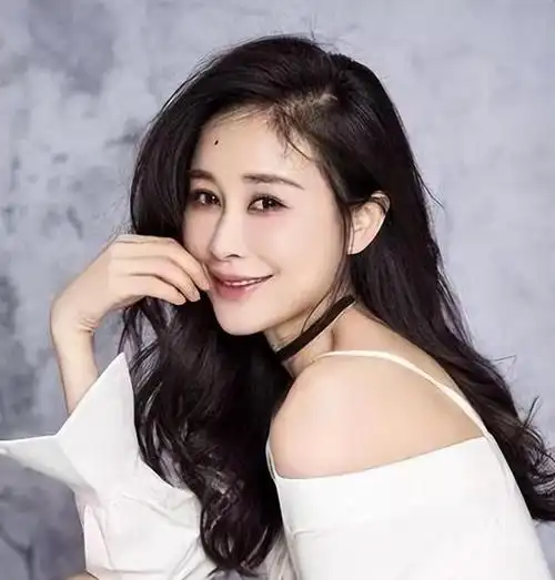 周扬的经历实际上相当出色.