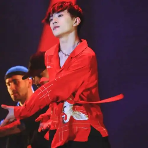 【易烊千玺同款红色衬衫】易烊千玺同款红色衬衫品牌,价格 - 阿里巴巴