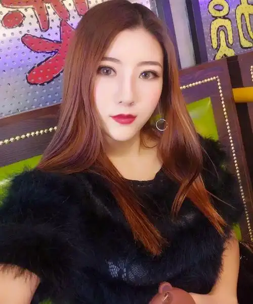 抖音最美臀围比网红178的刘太阳性感照片刘太阳早期模特福利写真图集