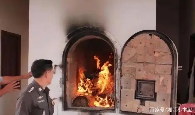 让谁去殡仪馆补枪了?