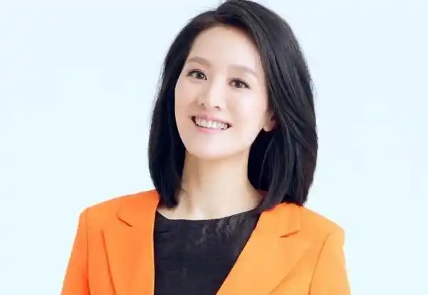 演员倪大红的妻子倪炜资料 主持人倪萍的亲妹妹