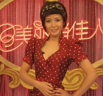 张恒的著名的演员王挺是一对夫妻,两个人结婚多年十分的恩爱,2012年的