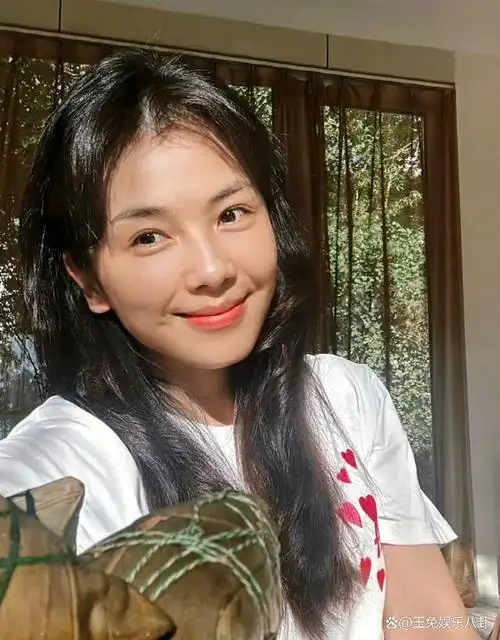 刘涛素颜健身照惊艳亮相:不老女神身材管理绝!