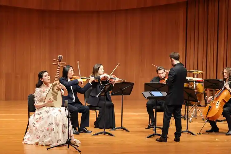 琵琶 弦乐四重奏 中西合奏演绎跨界音乐会|弦乐_新浪财经_新浪网