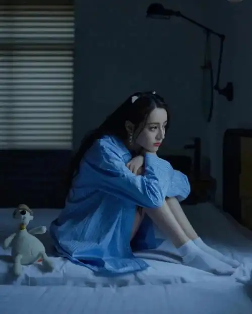 迪丽热巴稀有图片