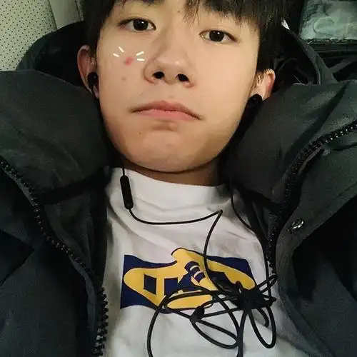 易烊千玺ins美图,易烊千玺instagram网址是什么