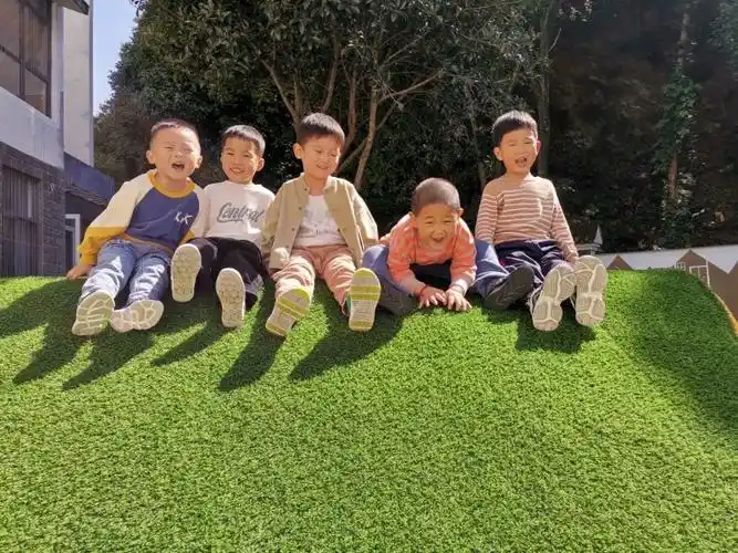 看你笑的多开心!