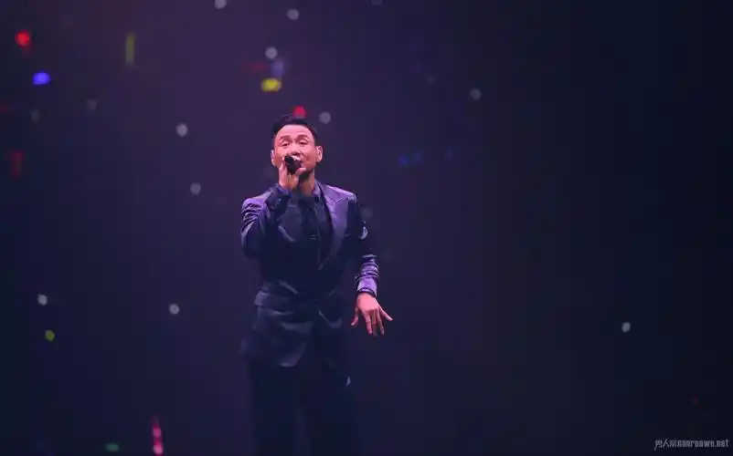 周杰伦变魔术故意失误 明星演唱会尴尬事件盘点