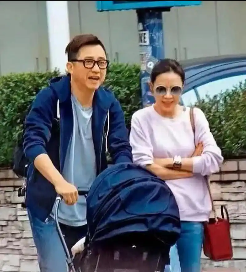 庾澄庆为啥选择张嘉欣? ?