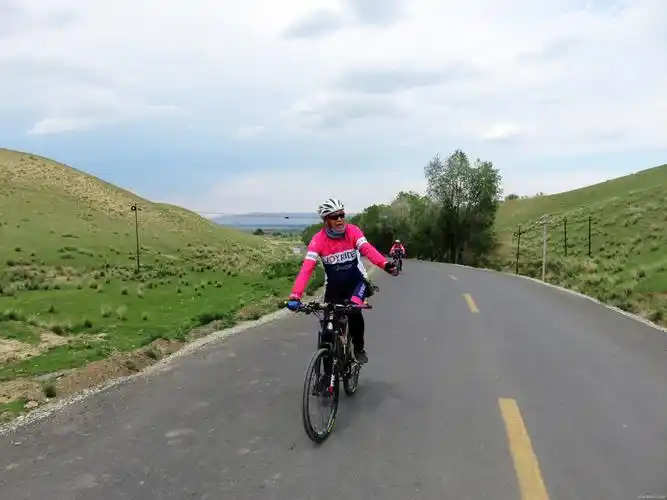 骑行牛圈子风景区
