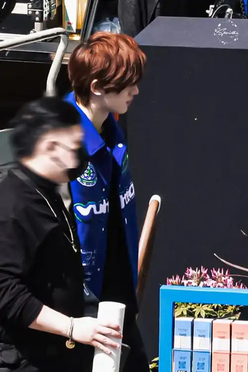 置顶丁程鑫超话93#丁程鑫路易威登品牌大使#解锁鑫发型的板栗96