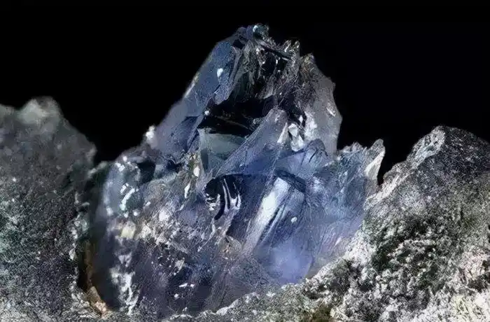 世界公认十大最珍贵的宝石额尔齐斯石全球仅一颗3