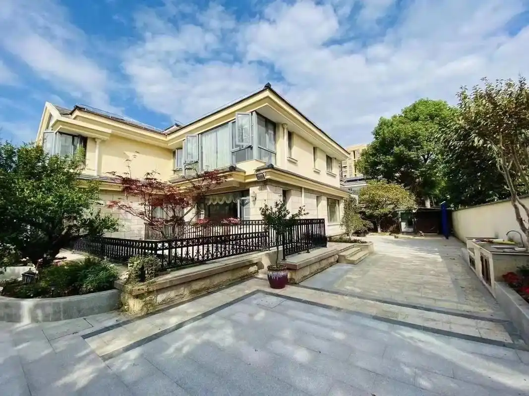 松江区 东华学区独栋别墅.逸庭苑独栋别墅 紧邻东华校区 全屋 - 抖音