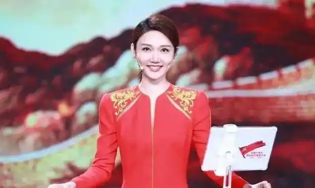 盘点历届央视春晚36位美女主持人你最喜欢谁