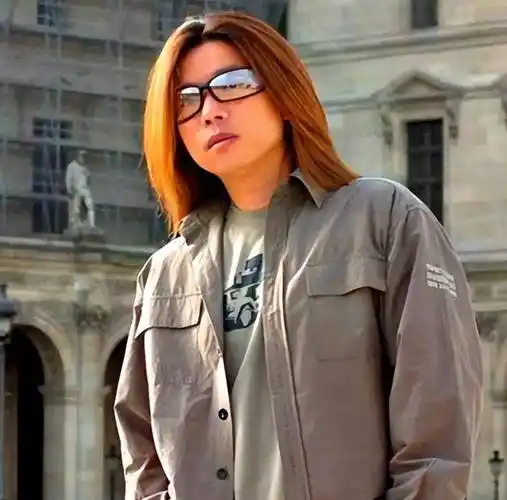 原创让世界充满爱的郭峰60岁至今未婚无儿无女孤独吗