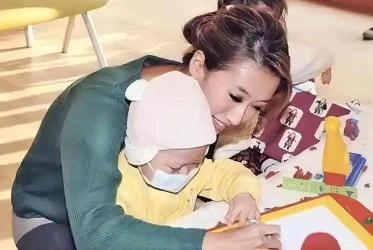 谢婷婷:爱情胜过谢贤,37岁未婚生女,如今女儿三岁了,生父成谜_男友