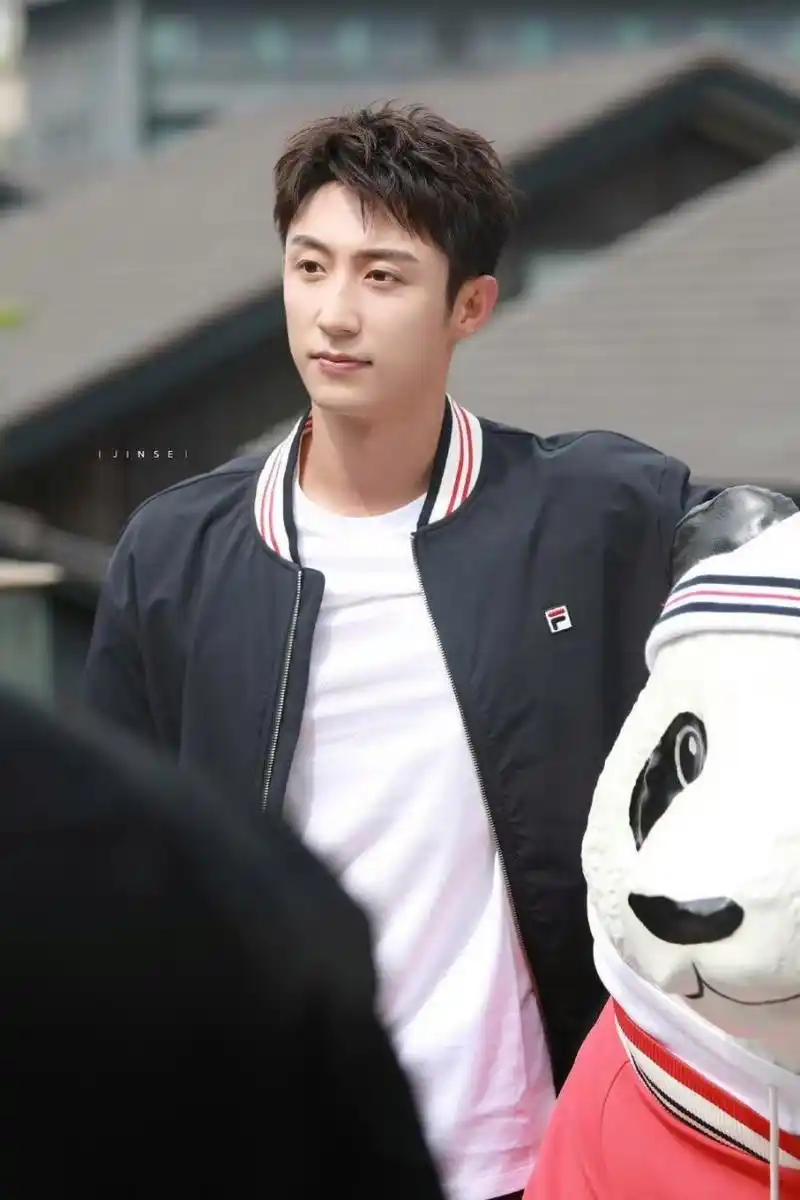 黄景瑜骨相太优越了,他这个状态能保持到40岁.