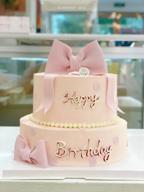 两层少女心蛋糕法式复古的优雅